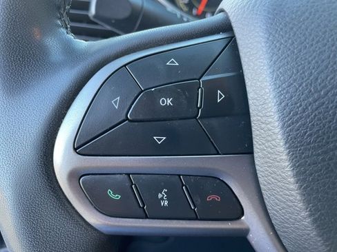 Used 2022 Jeep Cherokee Limited image 29