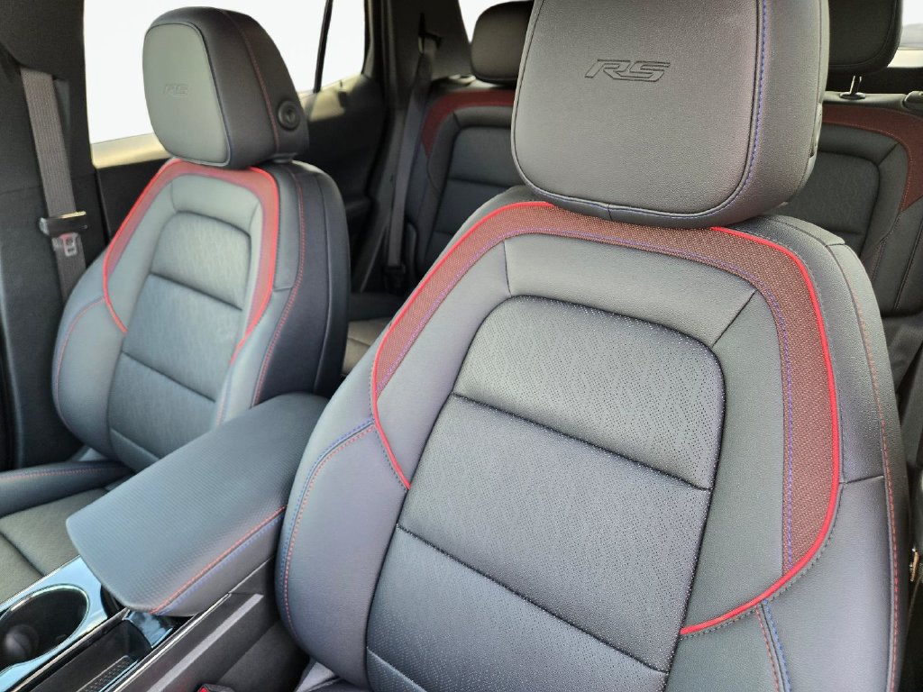 Used 2026 Chevrolet Equinox RS w/ Convenience Package III FWD image 16