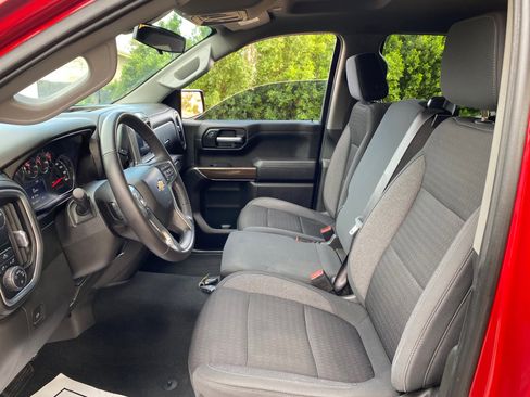 Used 2021 Chevrolet Silverado 1500 LT image 34