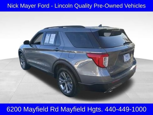 Used 2022 Ford Explorer XLT w/ Equipment Group 202A image 5