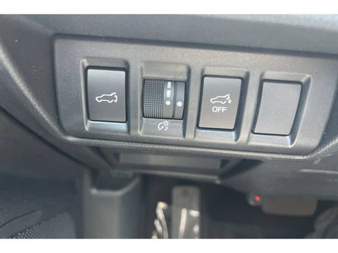 Certified 2025 Subaru Outback Premium AWD/4WD image 39