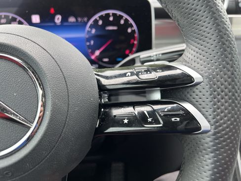Used 2024 Mercedes-Benz GLC 300 4MATIC image 20
