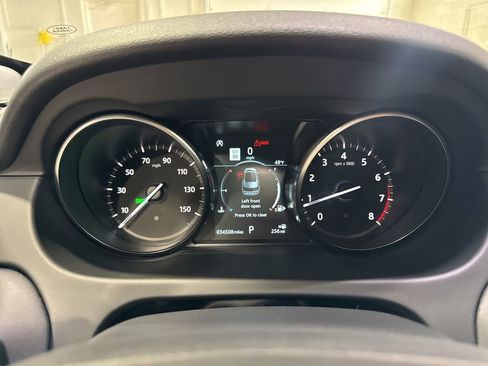 Used 2019 Land Rover Discovery Sport HSE AWD/4WD image 15