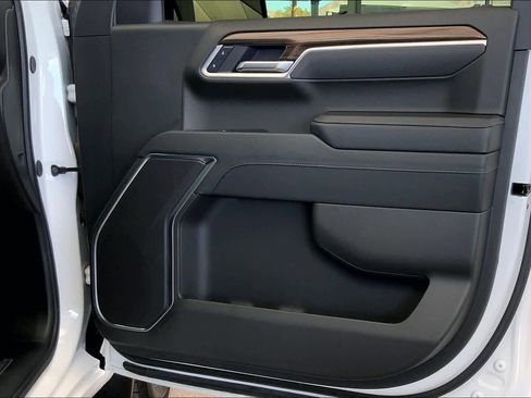 Used 2025 Chevrolet Silverado 1500 RST image 23