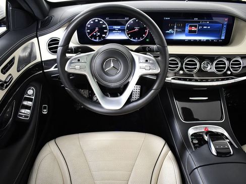 Used 2018 Mercedes-Benz S 560 Sedan image 26