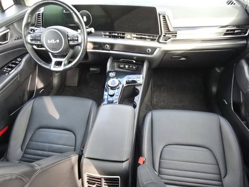 Used 2024 Kia Sportage SX Prestige image 19