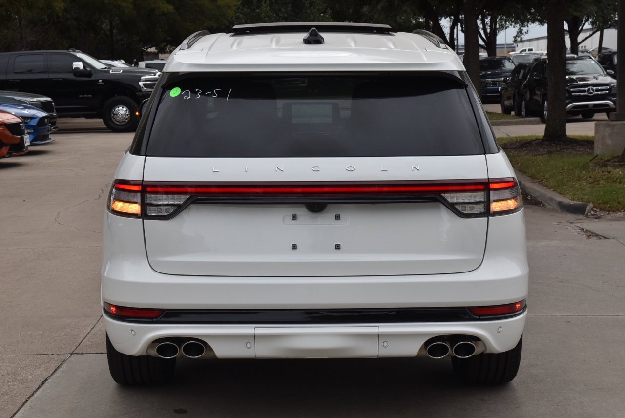 New 2027 Lincoln Aviator Reserve AWD/4WD image 8