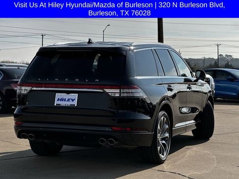 Used 2021 Lincoln Aviator Grand Touring w/ Elements Package Plus image 4