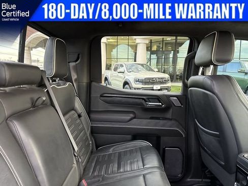 Used 2022 GMC Sierra 1500 AT4X image 17