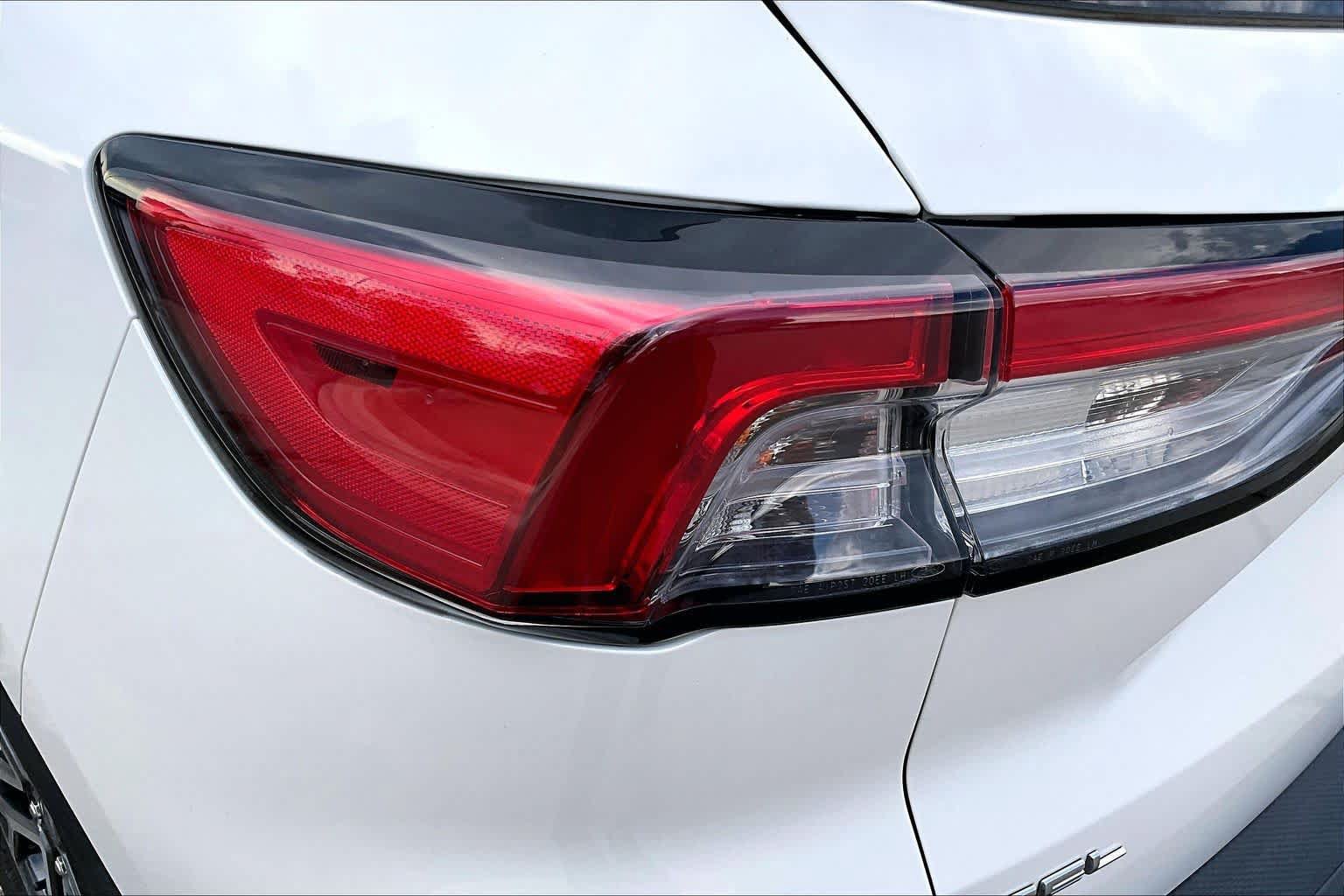 Used 2020 Ford Escape SEL FWD image 28
