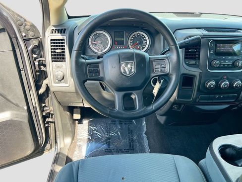 Used 2013 RAM 1500 Express RWD image 18