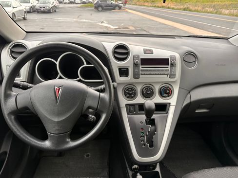 Used 2009 Pontiac Vibe AWD w/ Preferred Package image 7