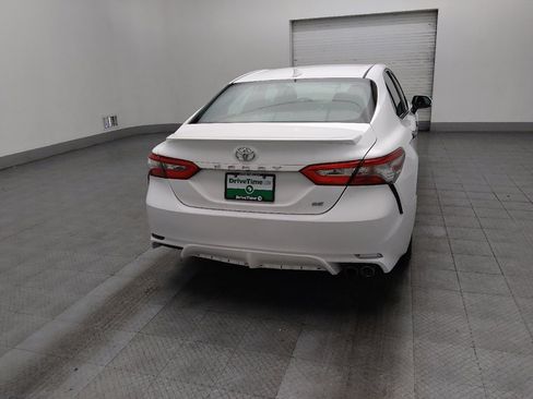 Used 2019 Toyota Camry SE image 7