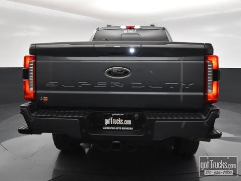 Used 2023 Ford F250 Lariat w/ Lariat Ultimate Package AWD/4WD image 6