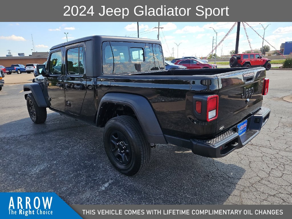 Used 2024 Jeep Gladiator Sport AWD/4WD image 8