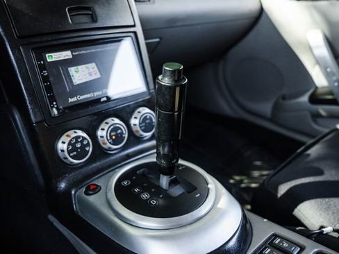 Used 2006 Nissan 350Z Touring w/ (N93) Cargo Convenience Pkg image 10