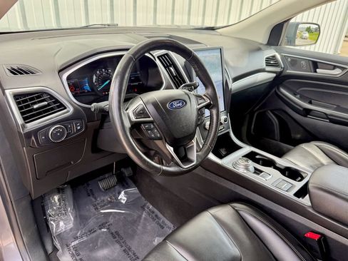 Used 2021 Ford Edge Titanium AWD/4WD image 10