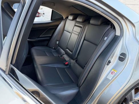 Used 2018 Lexus IS 300 AWD w/ Comfort Package image 22