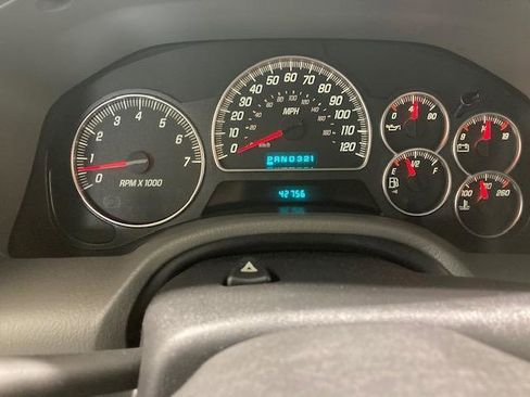 Used 2004 GMC Envoy SLE w/ Preferred Equipment Group image 10