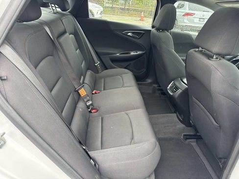 Used 2024 Chevrolet Malibu LT FWD image 9