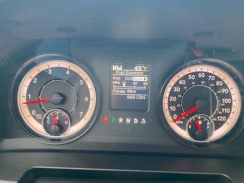 Used 2017 RAM 3500 Tradesman w/ Chrome Appearance Group image 21