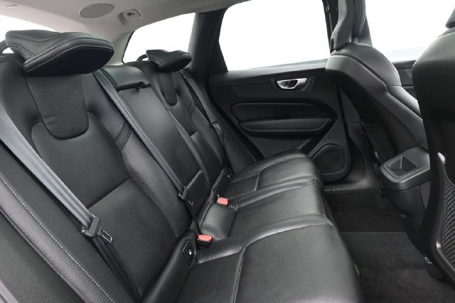 Used 2024 Volvo XC60 B5 Plus w/ Protection Package Premier AWD/4WD image 33