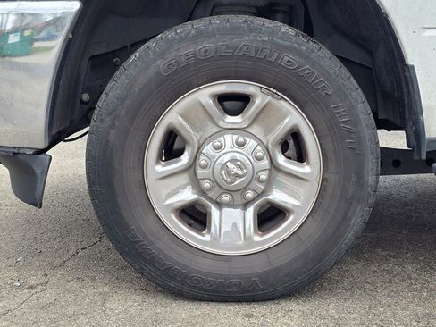 Used 2022 RAM 2500 Big Horn AWD/4WD image 9