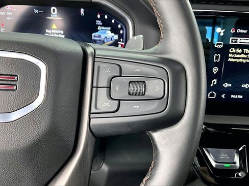 Used 2024 GMC Sierra 1500 AT4 w/ Technology Package image 20