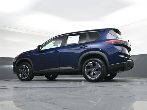 Used 2025 Nissan Rogue SV image 41