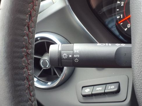 Used 2021 Chevrolet Camaro ZL1 image 23