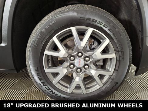 Used 2023 GMC Acadia SLE w/ Driver Convenience Package image 34