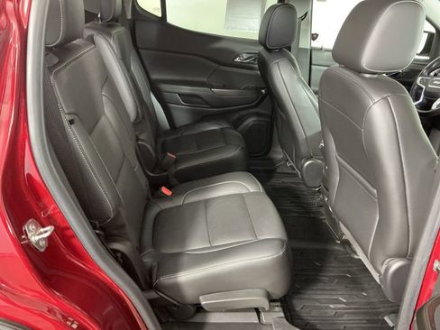 Used 2019 GMC Acadia SLT w/ Black Edition image 23