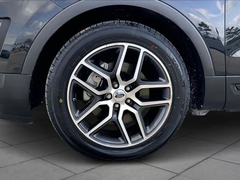 Used 2017 Ford Explorer Sport w/ Equipment Group 401A image 10