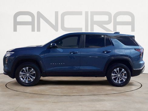 Used 2025 Chevrolet Equinox LT FWD image 11