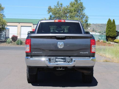 Used 2022 RAM 2500 Big Horn AWD/4WD image 5