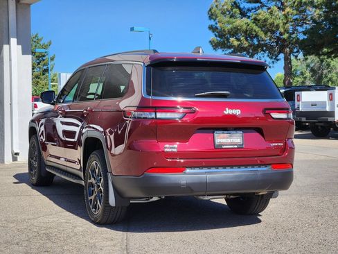 Used 2025 Jeep Grand Cherokee L Limited AWD/4WD image 3