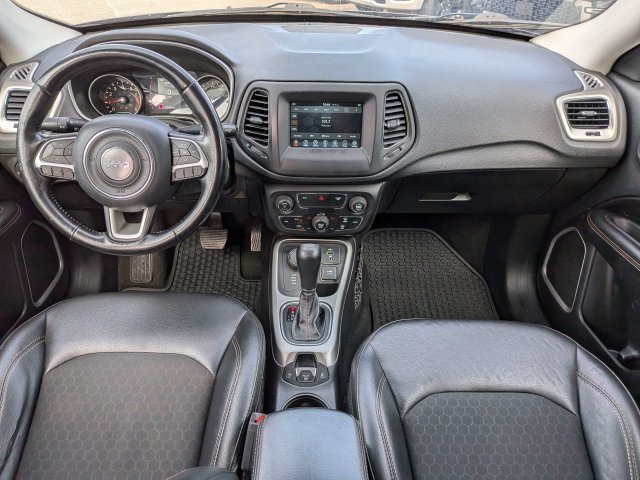 Used 2019 Jeep Compass Latitude w/ Cold Weather Group AWD/4WD image 14