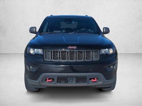 Used 2018 Jeep Grand Cherokee Trailhawk image 2