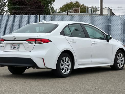 Used 2024 Toyota Corolla LE FWD image 3