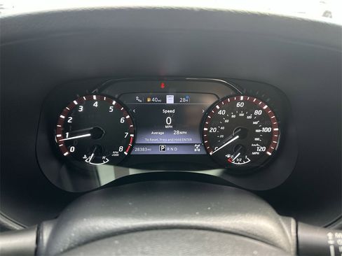 Used 2023 Nissan Frontier PRO-4X w/ Technology Package image 15