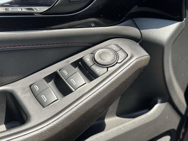 Used 2023 Chevrolet Traverse RS AWD/4WD image 18