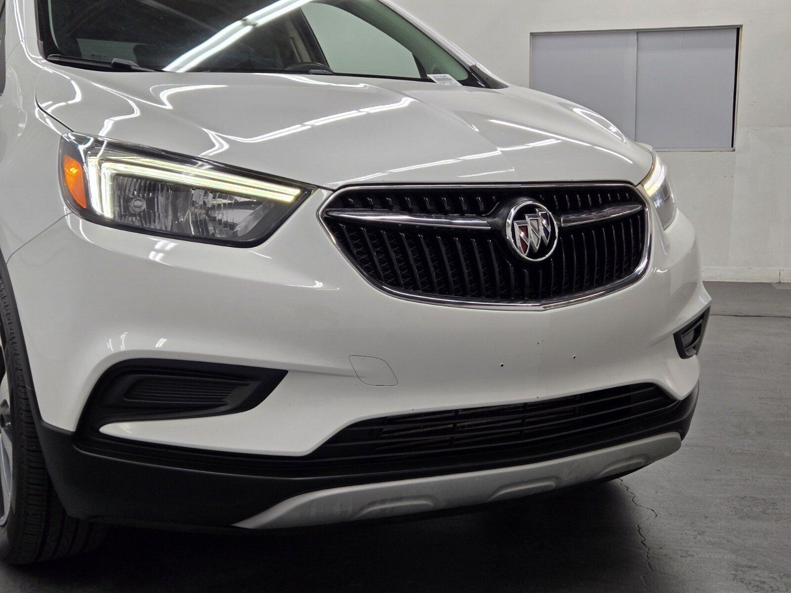 Used 2021 Buick Encore Preferred w/ Safety Package AWD/4WD image 5