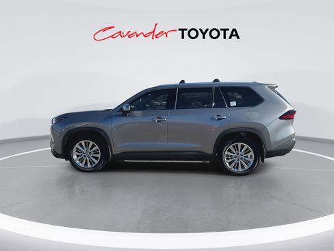 Certified 2026 Toyota Grand Highlander Platinum image 5