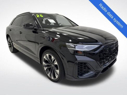 Used 2025 Audi Q8 Premium Plus image 3
