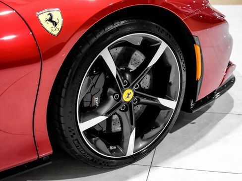 Used 2022 Ferrari SF90 Spider image 48