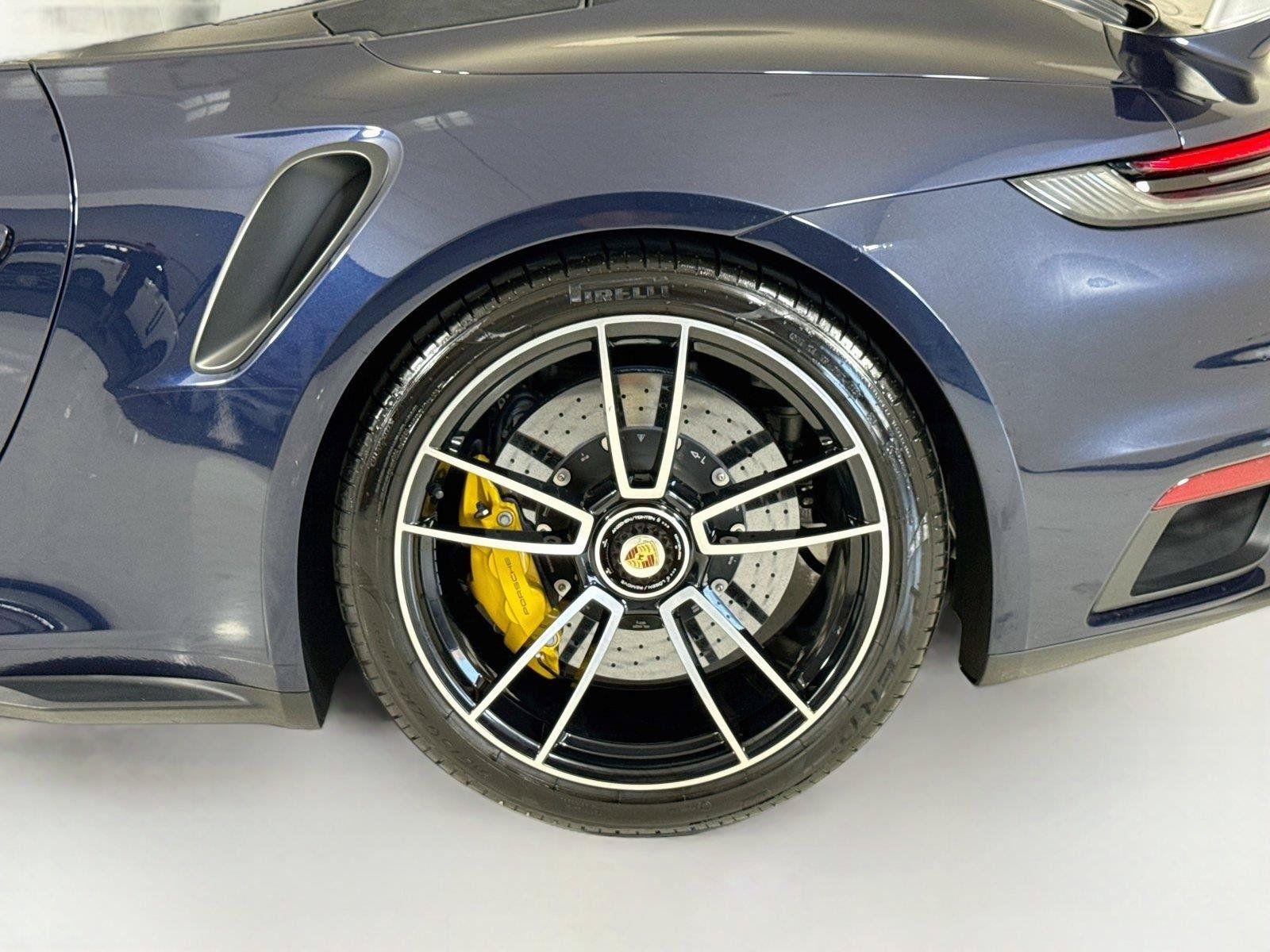 Used 2021 Porsche 911 Turbo S AWD/4WD image 38