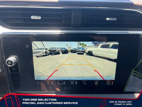 Used 2025 GMC Sierra 1500 Denali AWD/4WD image 24