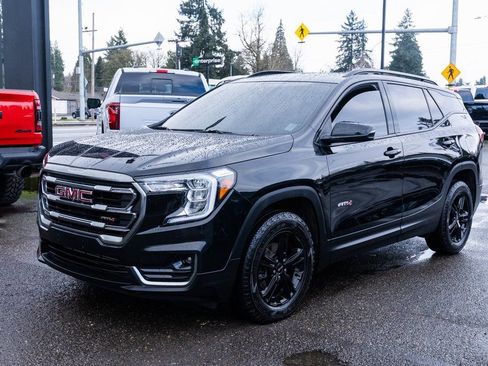 Used 2023 GMC Terrain AT4 AWD/4WD image 3