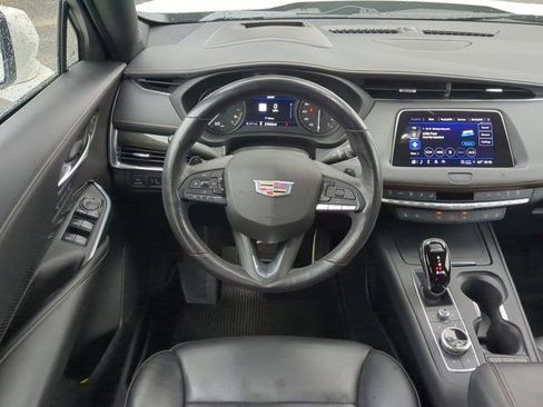 Used 2021 Cadillac XT4 Sport image 16