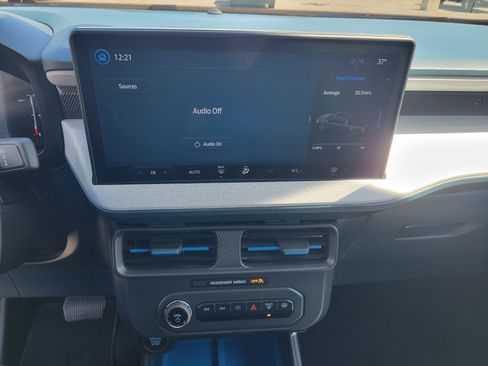 Used 2025 Ford Maverick XLT w/ Equipment Group 301A AWD/4WD image 25